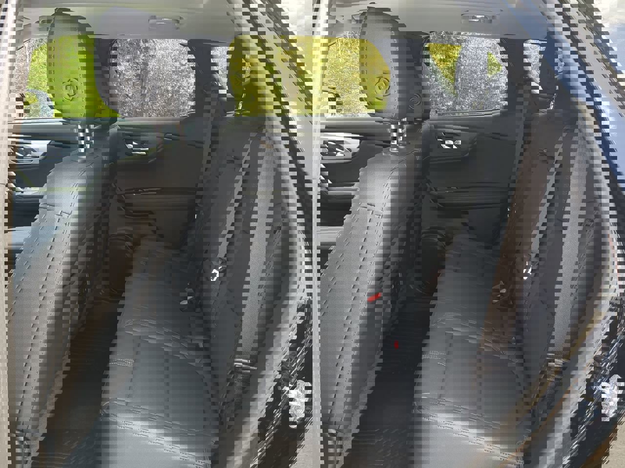 Used 2021 Chevrolet Blazer LT w/ Redline Edition image 12