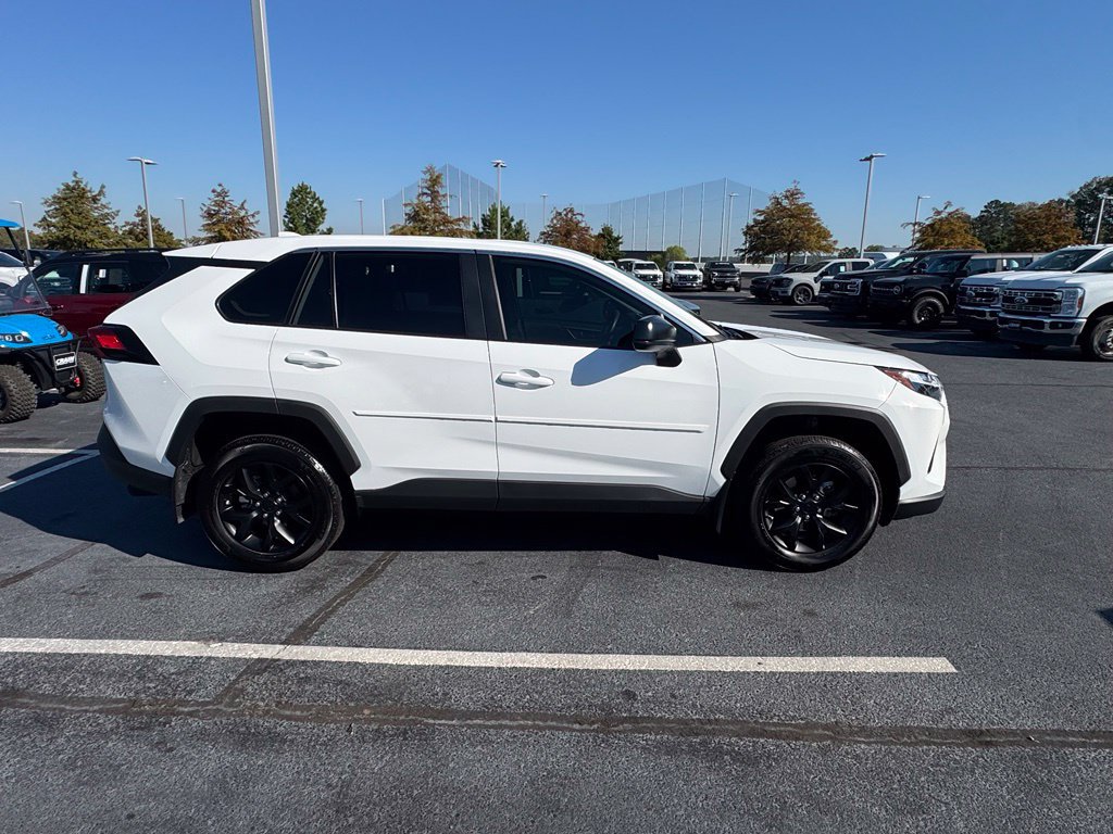 Used 2024 Toyota RAV4 LE FWD image 8