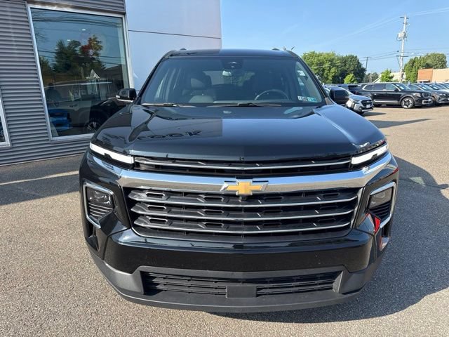 Used 2025 Chevrolet Traverse LT AWD/4WD image 3