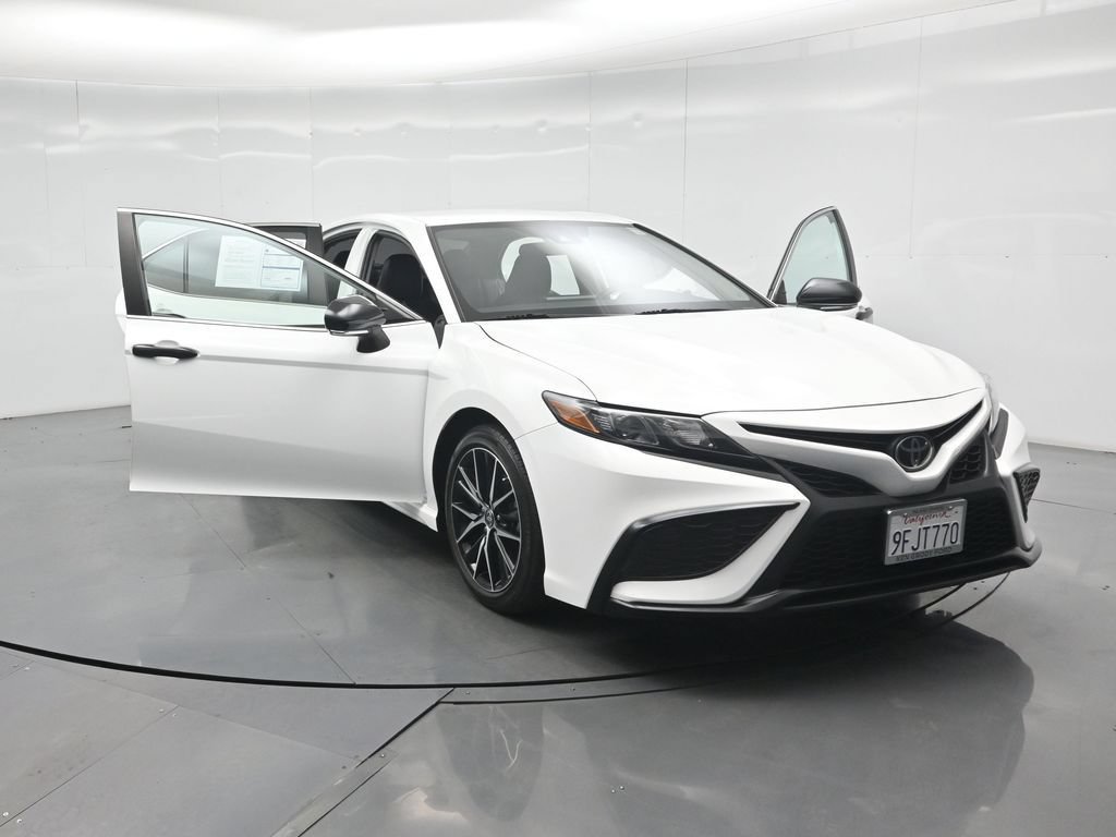 Used 2023 Toyota Camry SE FWD image 30