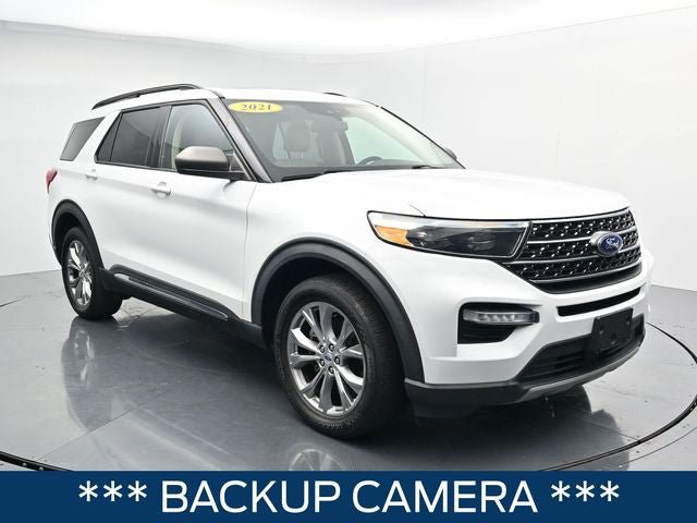 Certified 2021 Ford Explorer XLT w/ Equipment Group 202A AWD/4WD image 2
