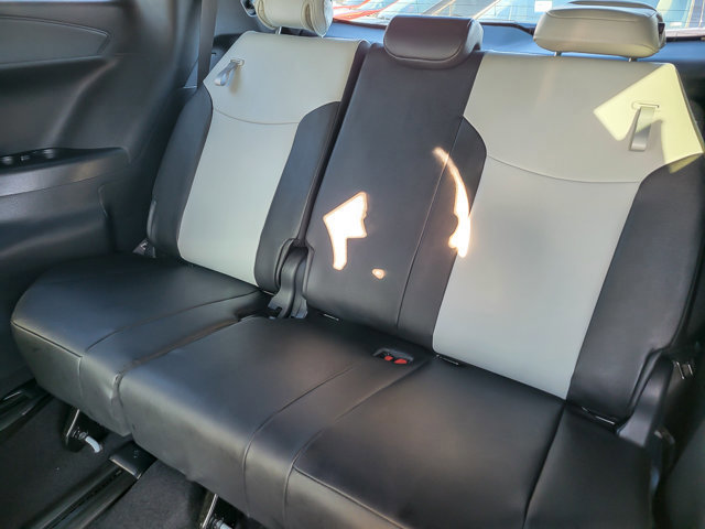 Used 2025 Toyota Sienna XSE image 13