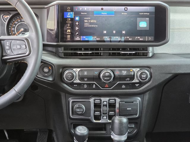 Used 2024 Jeep Wrangler Unlimited Sport AWD/4WD image 9