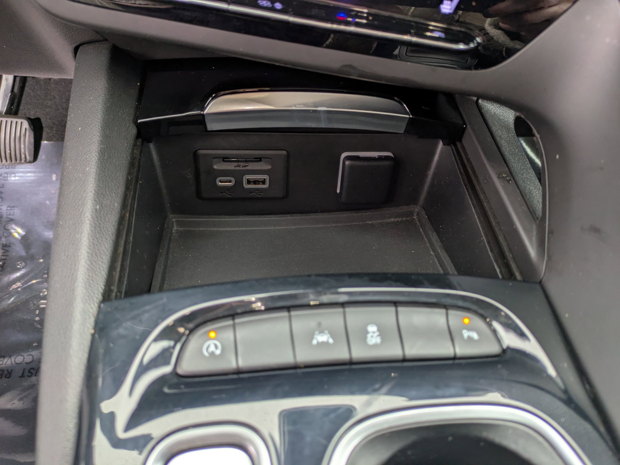 Used 2021 Buick Envision Essence w/ Technology Package I image 20