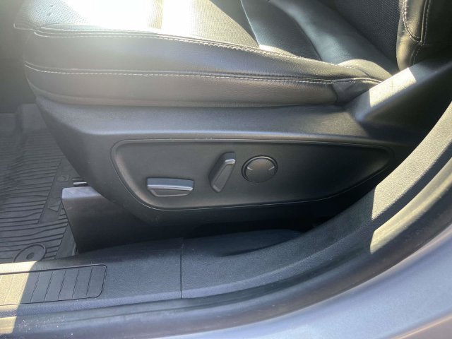Certified 2020 Ford Escape SEL FWD image 19