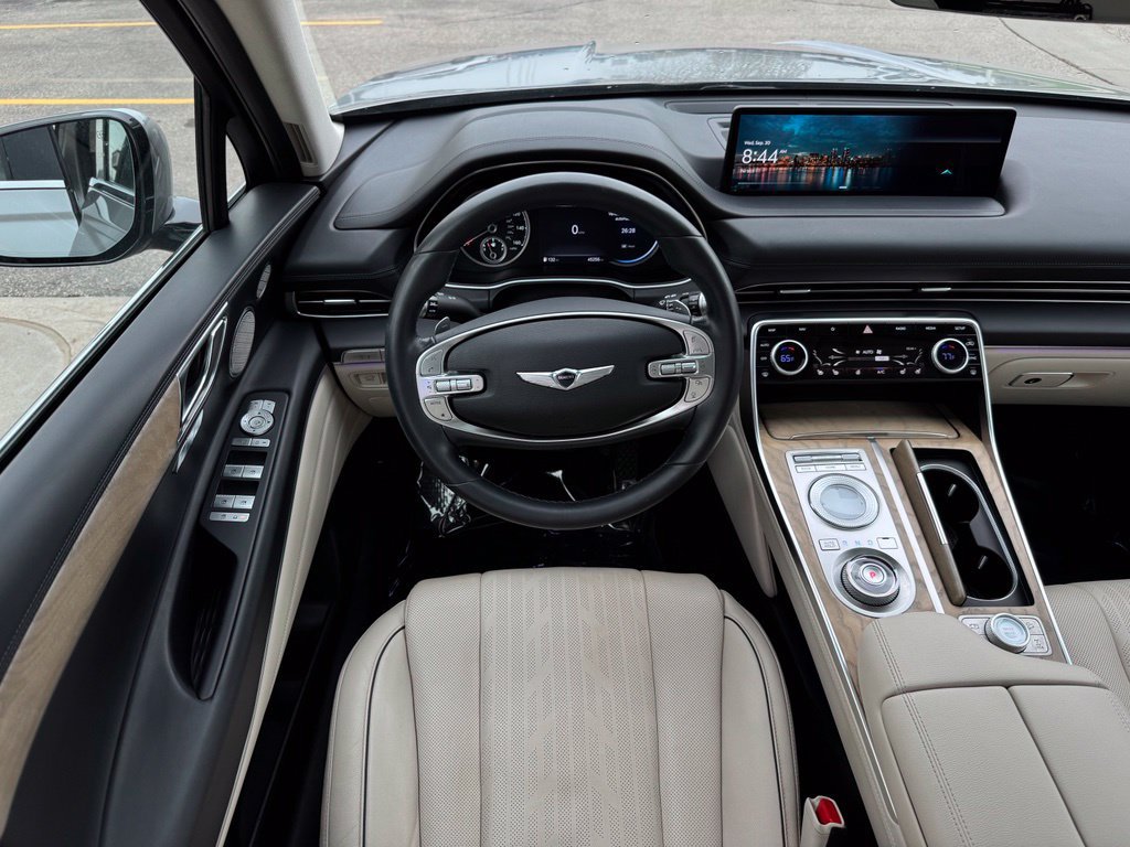 Used 2022 Genesis GV80 2.5T w/ Advanced Package 02 AWD/4WD image 17