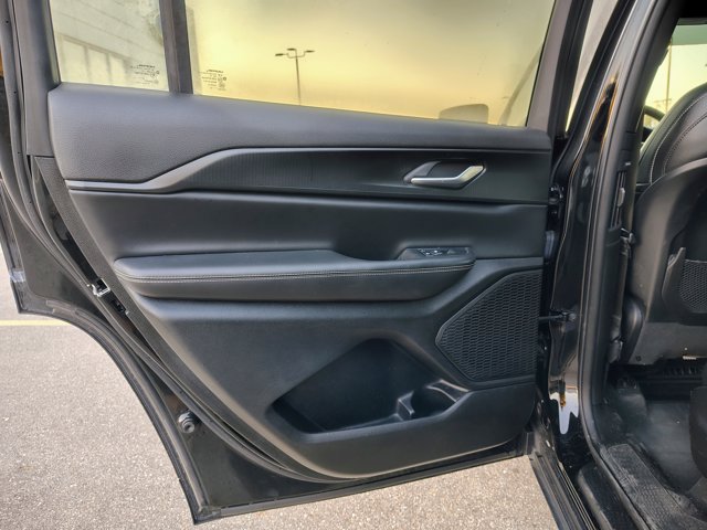 Used 2023 Jeep Grand Cherokee L Laredo AWD/4WD image 11