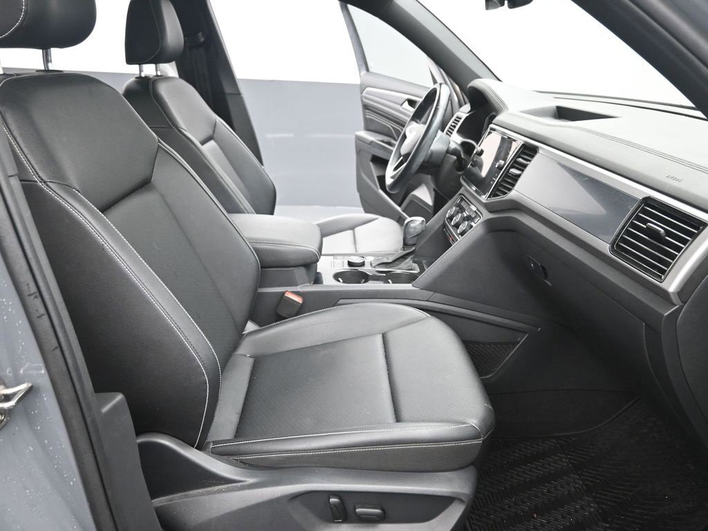 Used 2020 Volkswagen Atlas Cross Sport SEL image 21
