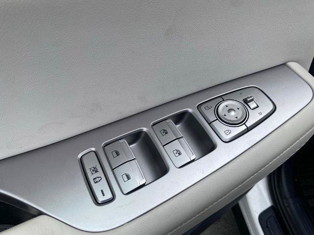 Used 2021 Hyundai Palisade SEL w/ Premium Package FWD image 14