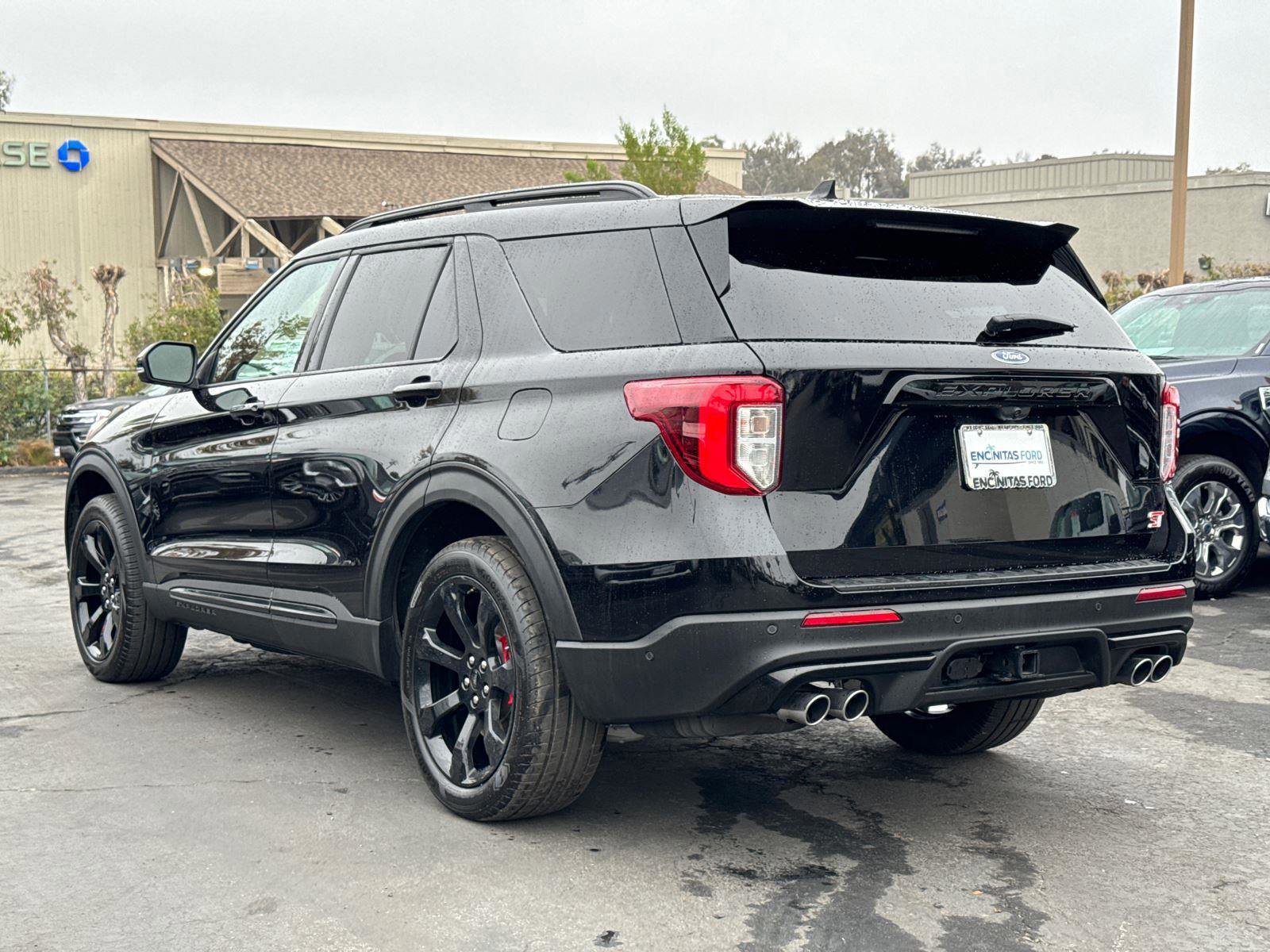 Certified 2022 Ford Explorer ST image 6