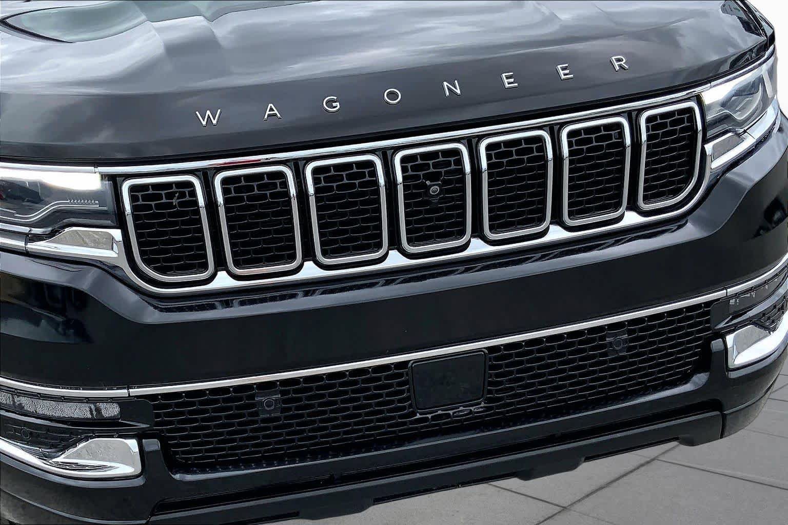 Used 2023 Jeep Wagoneer L 4WD w/ Convenience Group I image 29