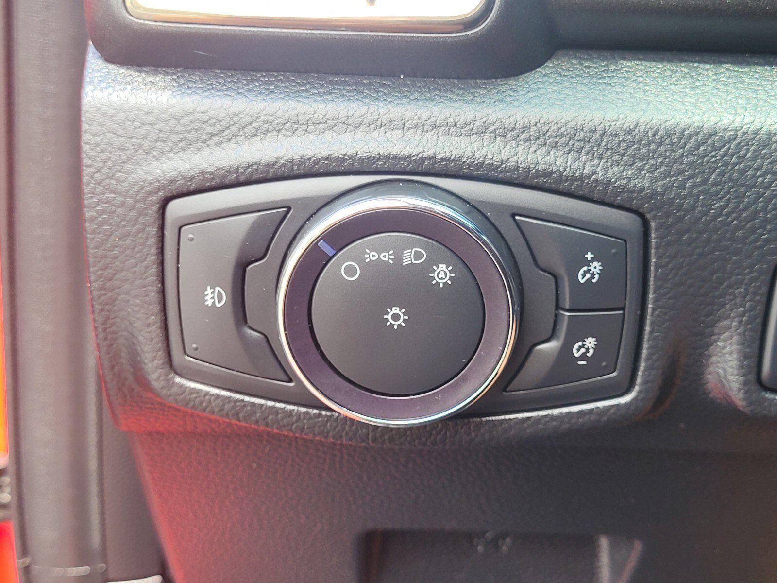 Certified 2022 Ford Ranger XLT w/ Tremor Off-Road Package AWD/4WD image 24