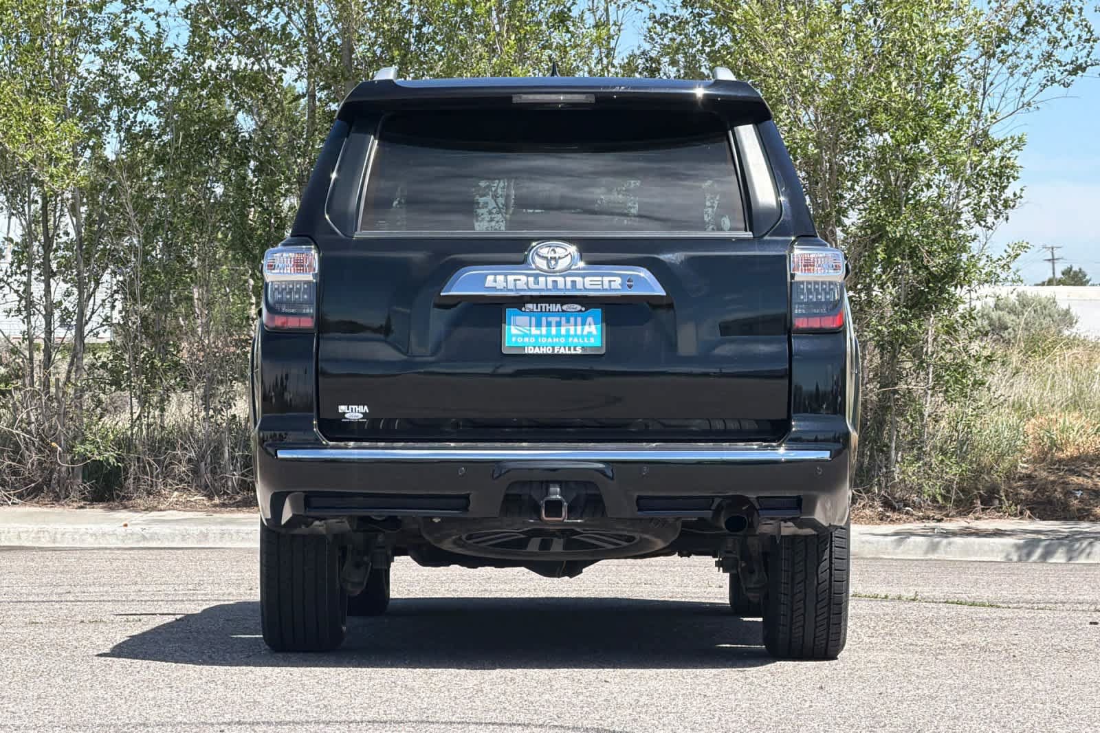 Used 2021 Toyota 4Runner Limited AWD/4WD image 7
