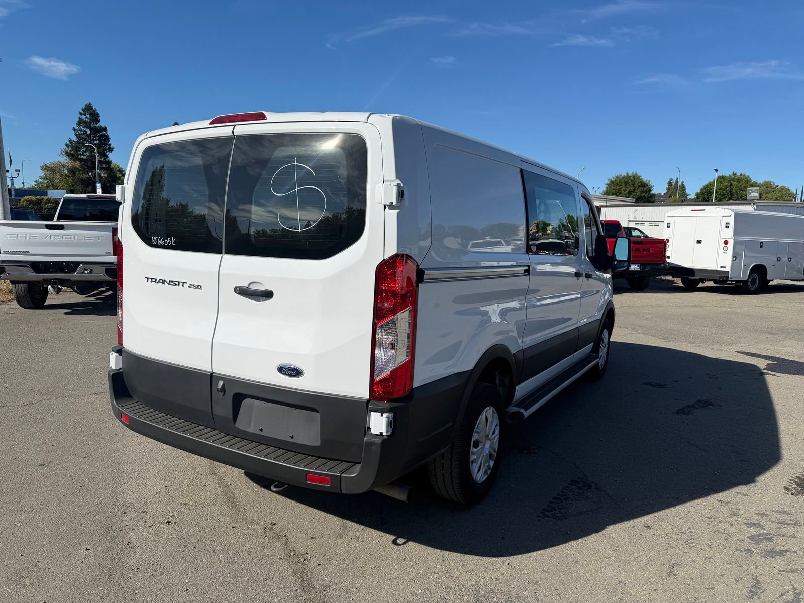 Certified 2025 Ford Transit 250 Low Roof w/ Exterior Upgrade Package RWD image 5