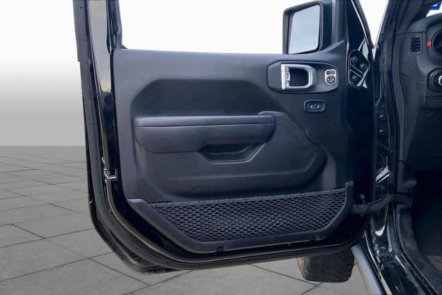 Used 2025 Jeep Wrangler Unlimited Rubicon AWD/4WD image 22