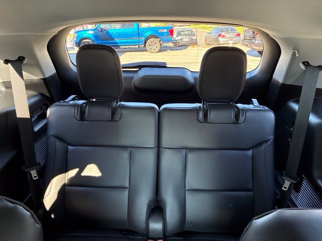 Certified 2023 Ford Explorer XLT w/ Equipment Group 202A AWD/4WD image 25