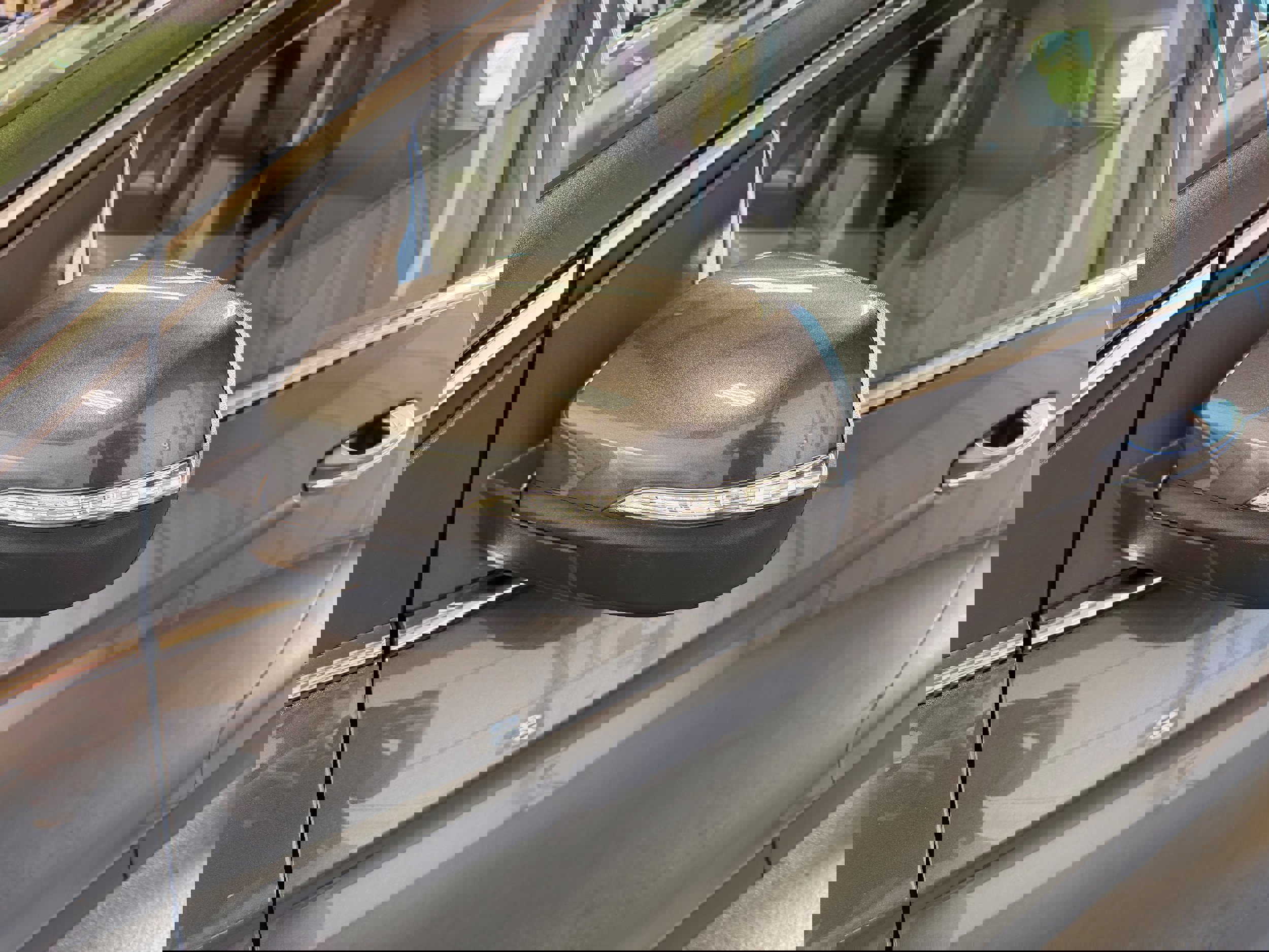 Certified 2019 Ford Edge Titanium w/ Cold Weather Package AWD/4WD image 37