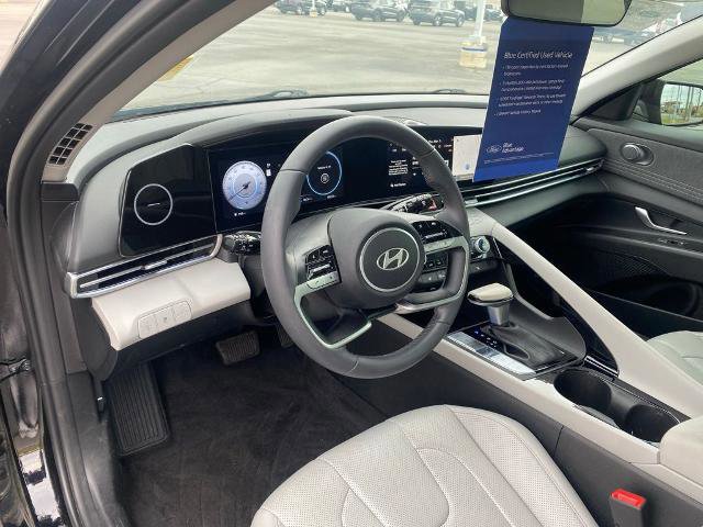 Used 2025 Hyundai Elantra Limited w/ Cargo Package image 12