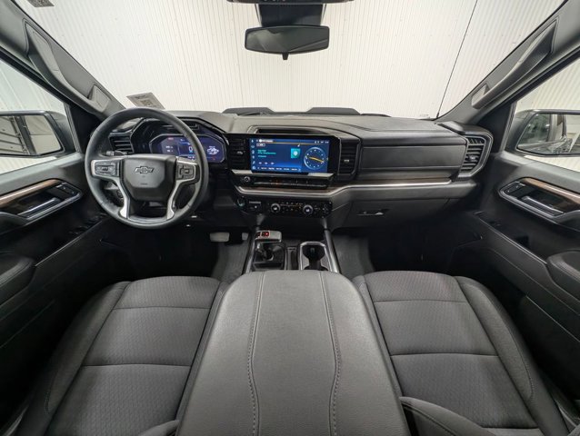 Used 2025 Chevrolet Silverado 1500 LT Trail Boss w/ Protection Package image 2