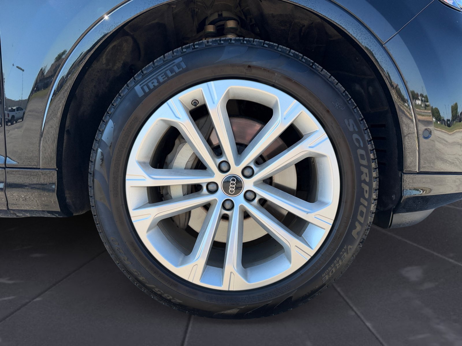 Used 2025 Audi Q7 3.0T Premium Plus AWD/4WD image 14