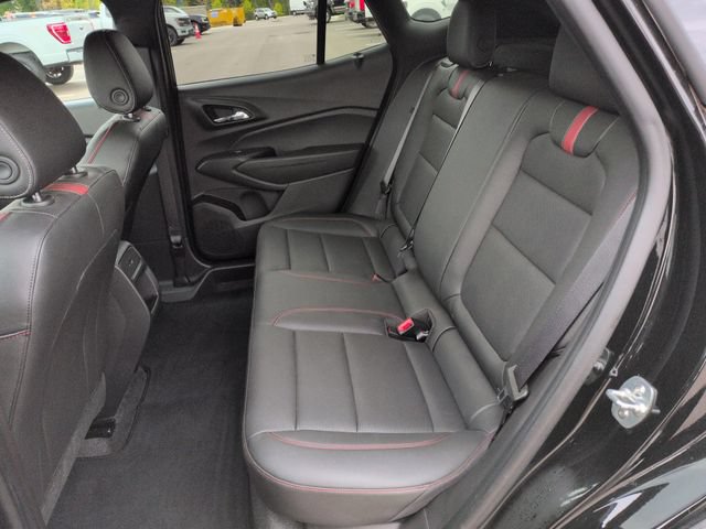 Used 2025 Chevrolet Trax RS w/ Driver Confidence Package FWD image 22