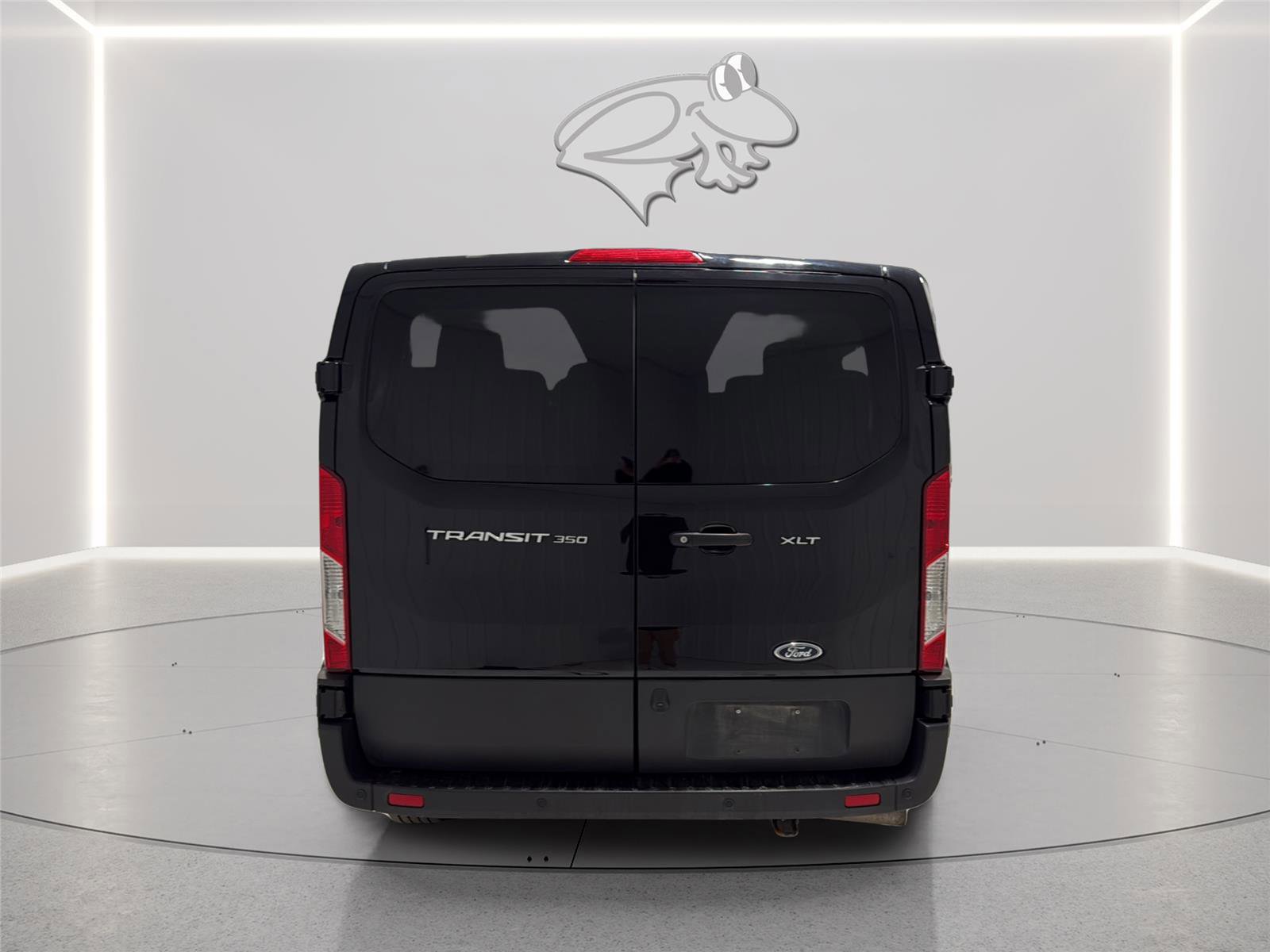 Certified 2023 Ford Transit 350 XLT RWD image 4