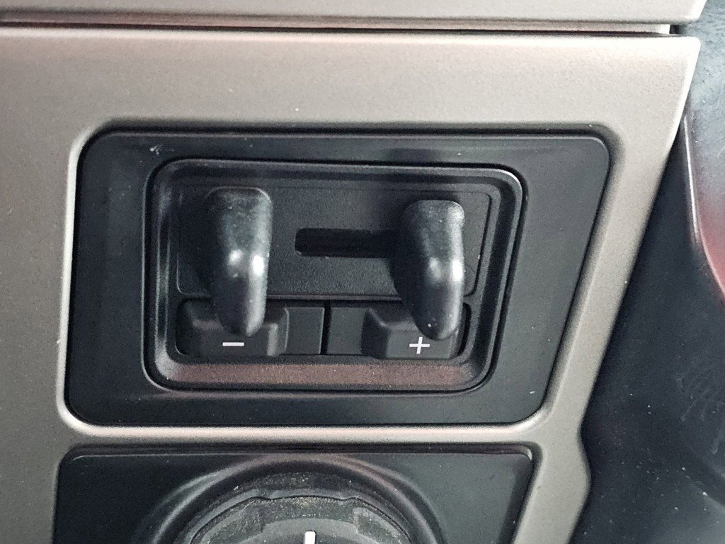 Certified 2022 Ford F350 Lariat w/ Lariat Ultimate Package image 17