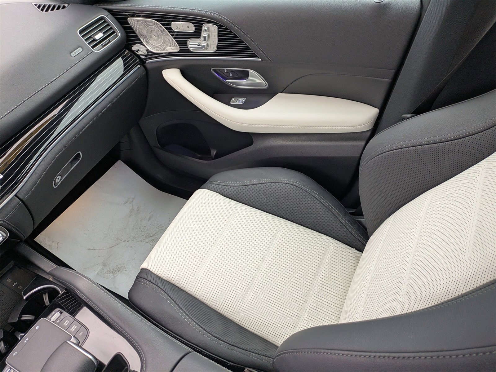 Used 2024 Mercedes-Benz GLE 450e 4MATIC image 19