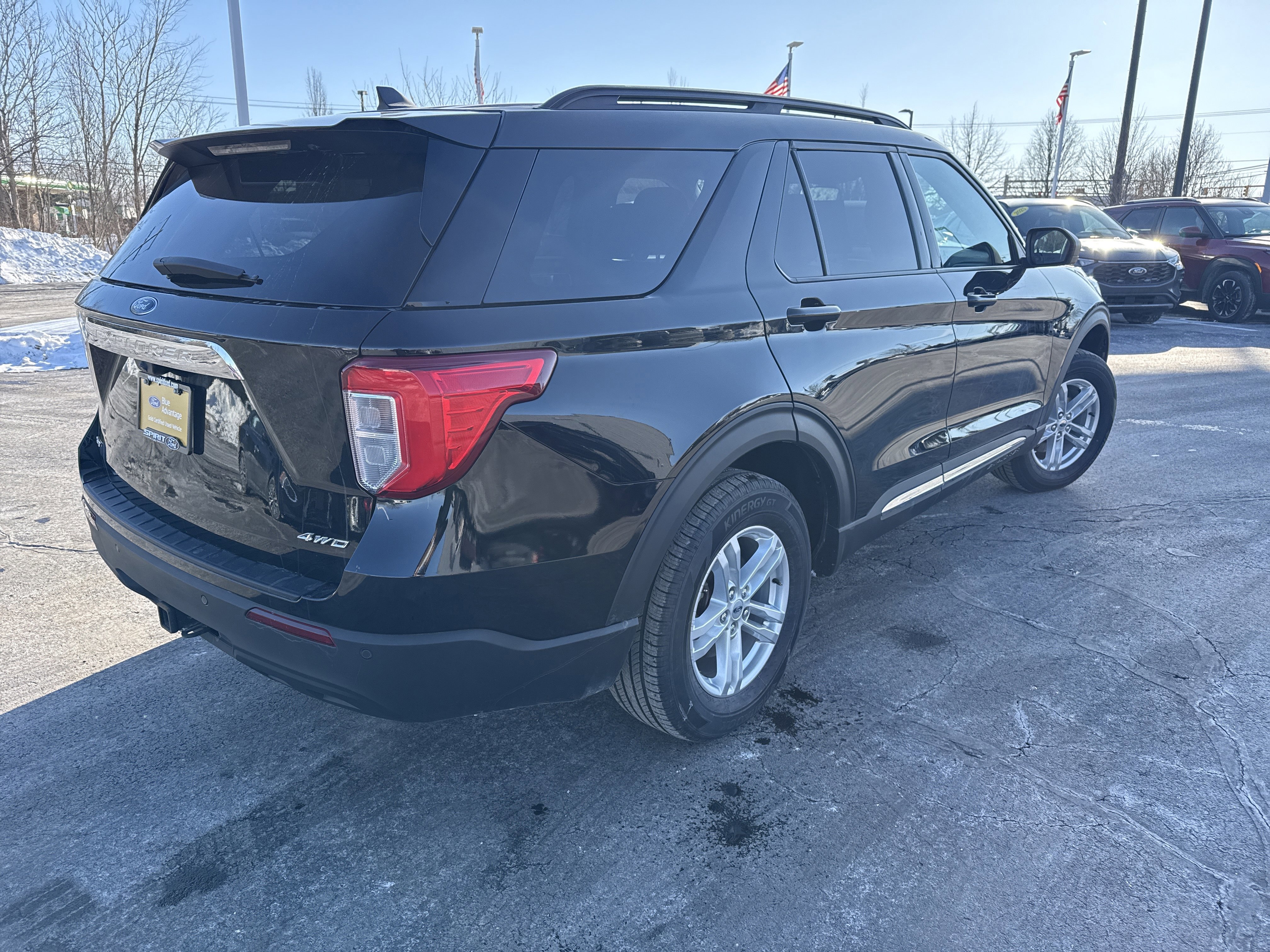 Certified 2023 Ford Explorer XLT w/ Class IV Trailer Tow Package image 4