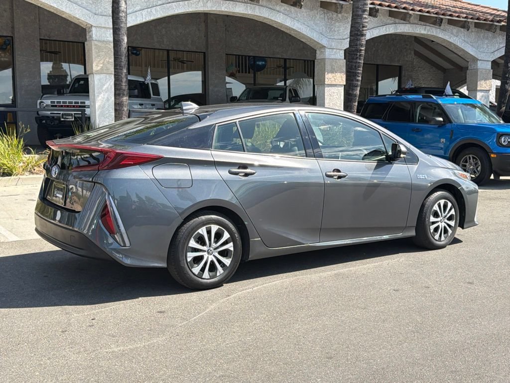 Used 2020 Toyota Prius Prime LE FWD image 13