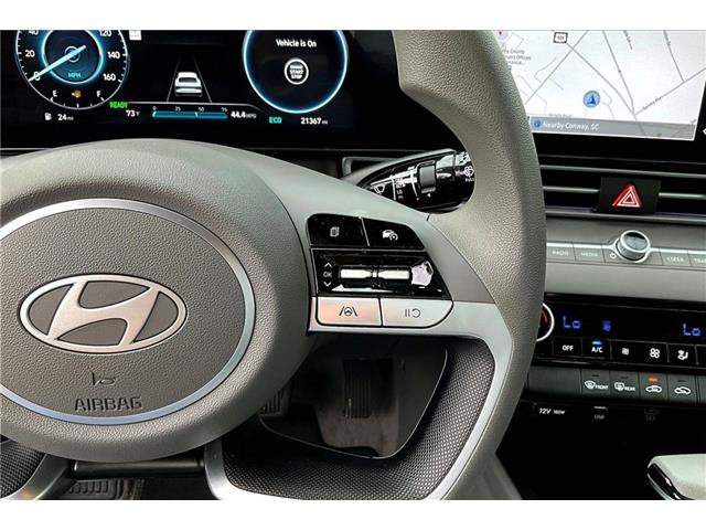 Used 2024 Hyundai Elantra Blue FWD image 14