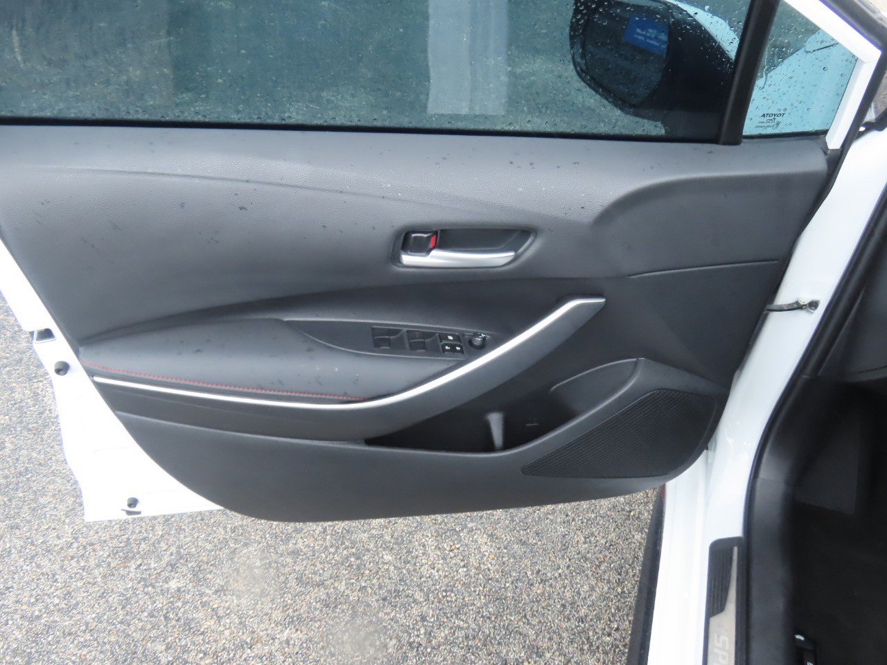 Used 2023 Toyota Corolla SE FWD image 18