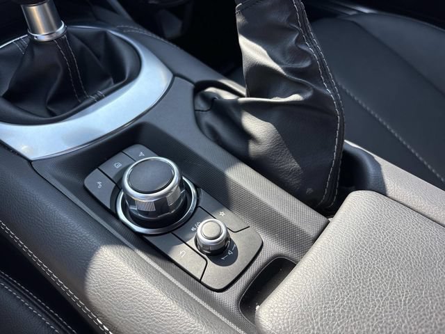 Used 2025 MAZDA MX-5 Miata RF Grand Touring w/ Weather Package RWD image 33