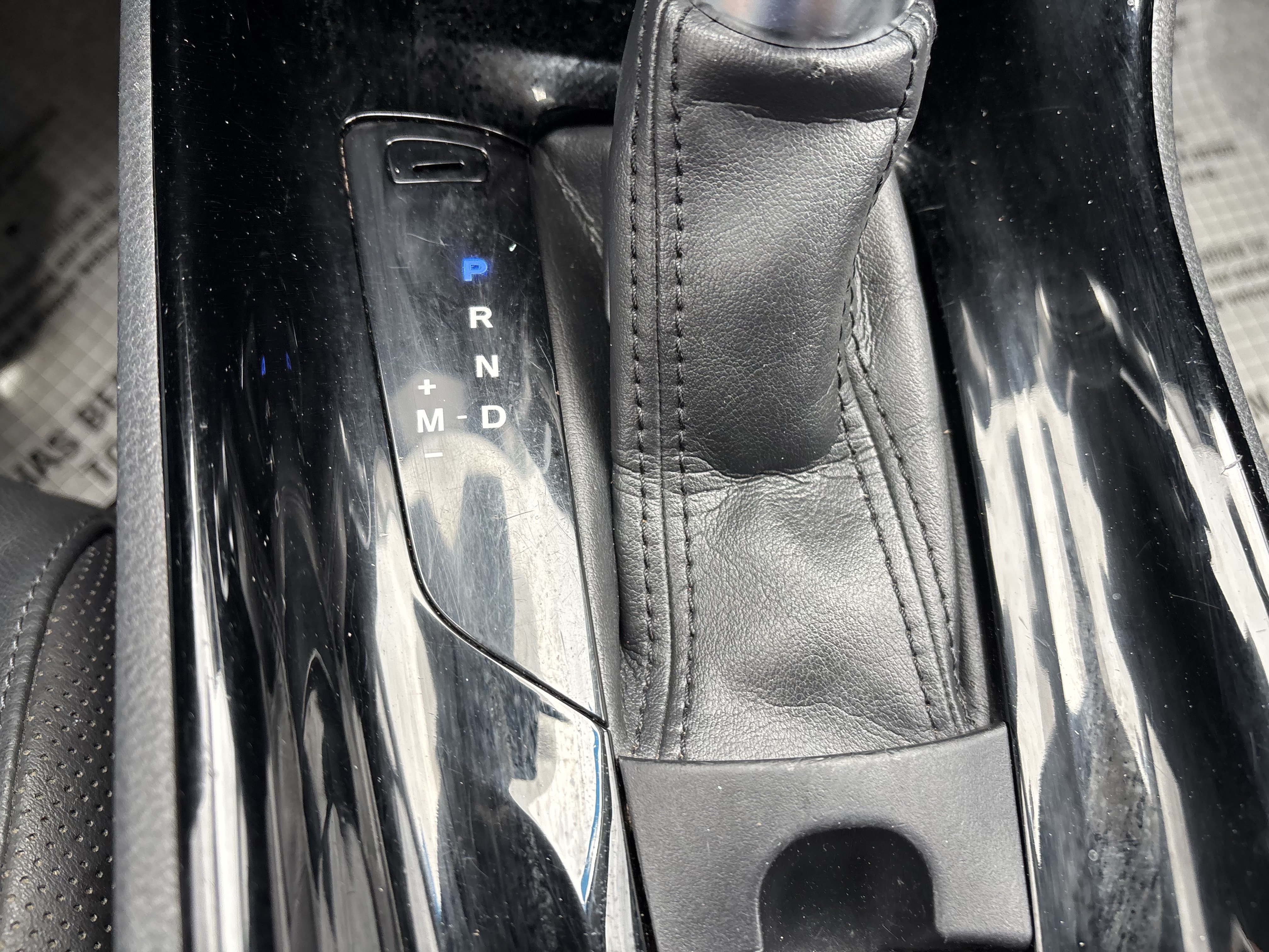 Used 2021 Toyota C-HR Limited FWD image 31