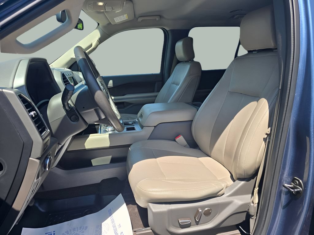 Certified 2018 Ford Expedition XLT w/ Equipment Group 202A RWD image 10