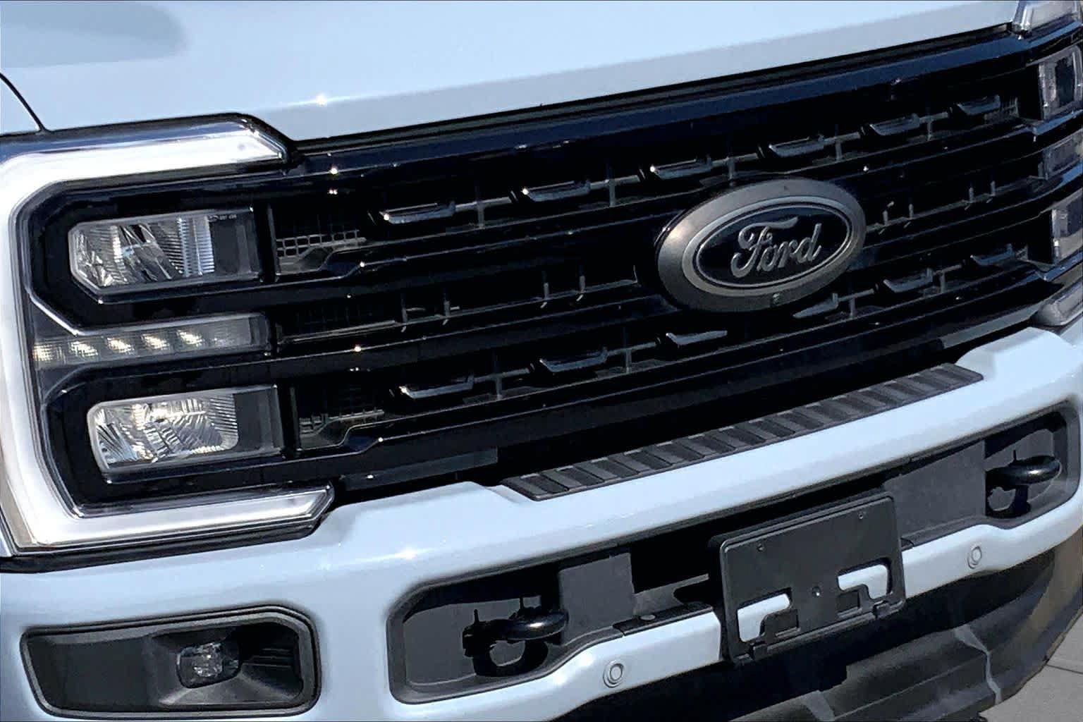 Certified 2024 Ford F250 4x4 Crew Cab Super Duty image 27