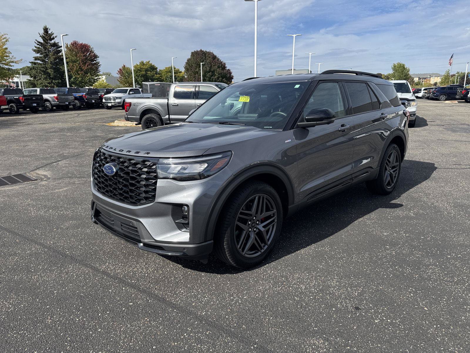 Certified 2025 Ford Explorer ST-Line w/ ST-Line Street Pack AWD/4WD image 11