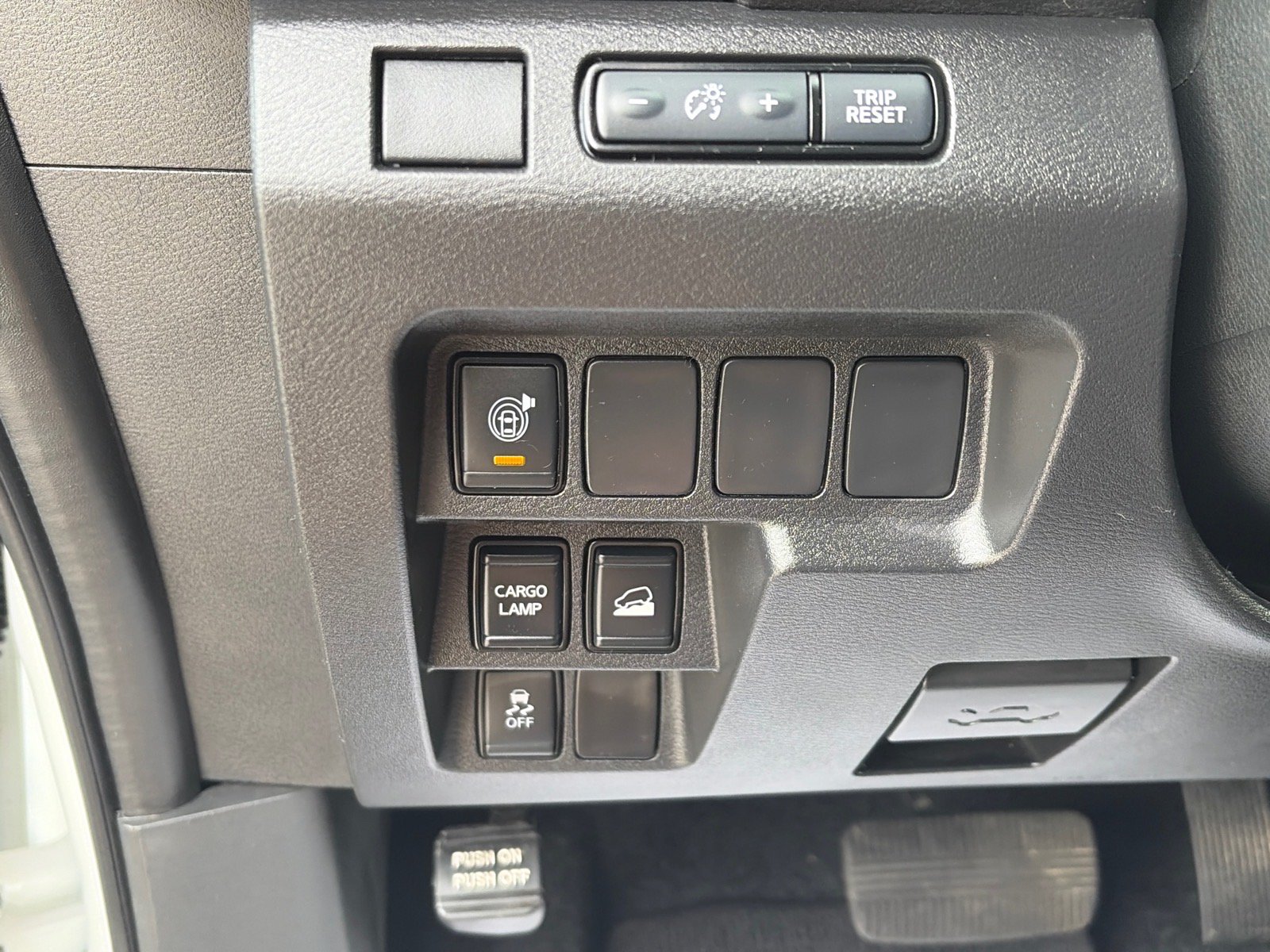 Used 2024 Nissan Frontier S w/ Technology Package AWD/4WD image 17