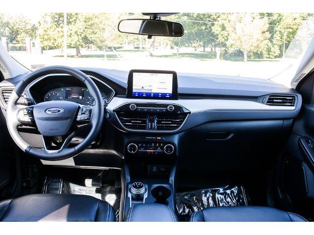 Certified 2022 Ford Escape SEL AWD/4WD image 10