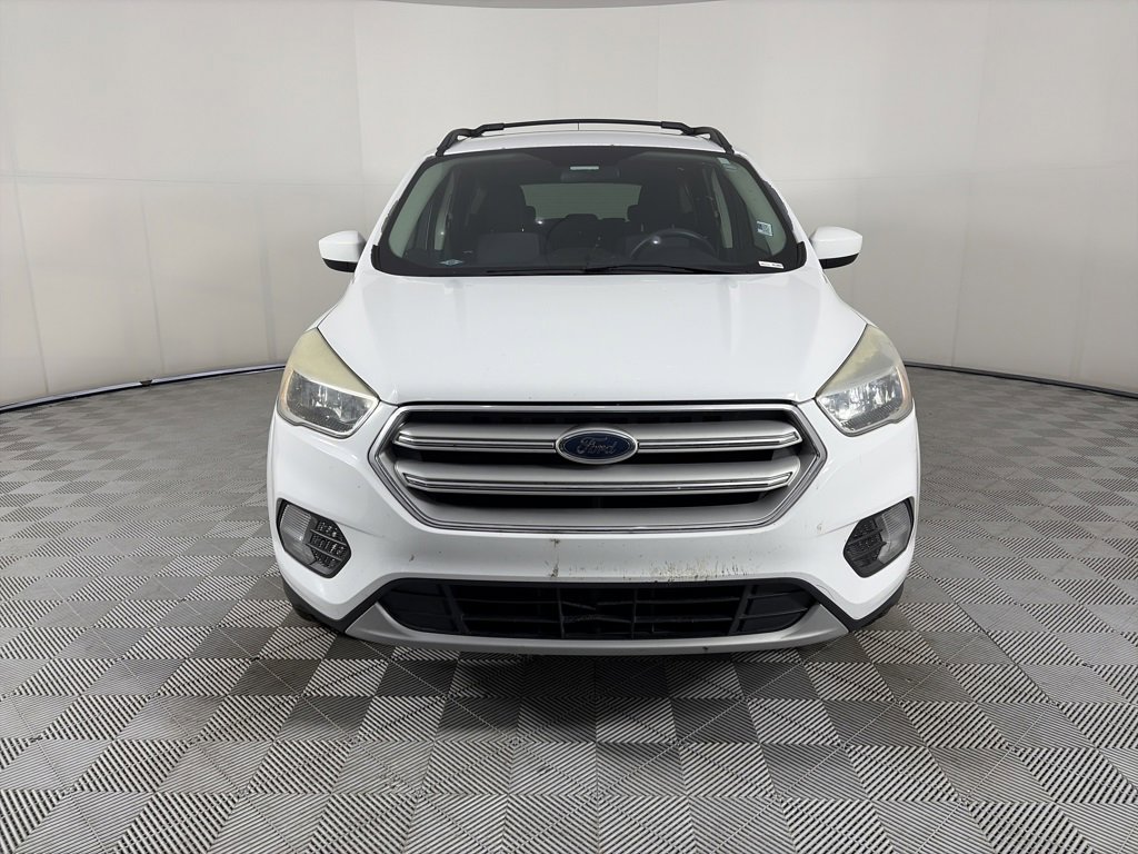 Certified 2018 Ford Escape SE image 2