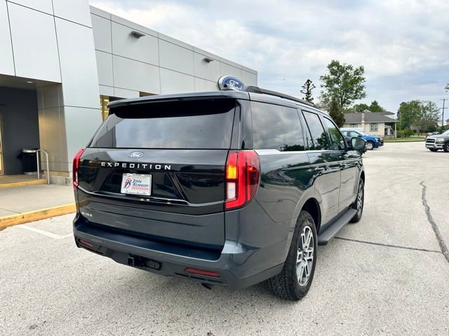 Certified 2025 Ford Expedition Active AWD/4WD image 22