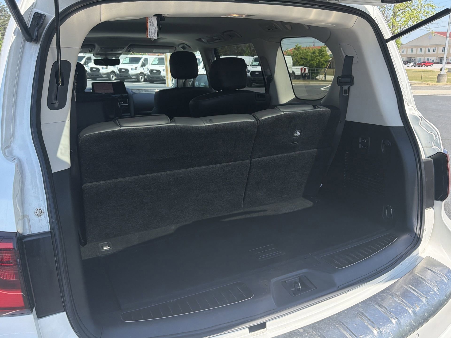 Used 2024 INFINITI QX80 Luxe AWD/4WD image 33