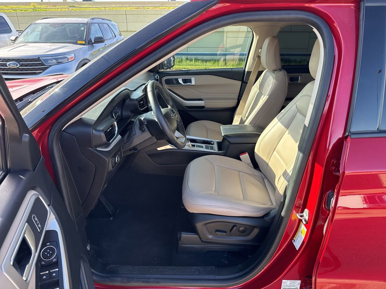 Certified 2023 Ford Explorer XLT w/ Equipment Group 202A image 20