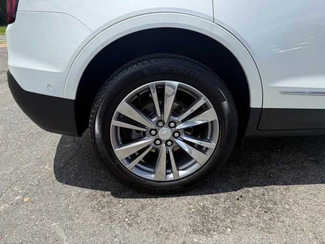 Used 2022 Cadillac XT5 Premium Luxury w/ Platinum Package FWD image 7
