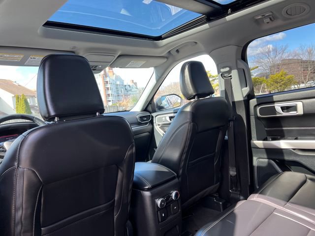 Certified 2022 Ford Explorer XLT w/ Equipment Group 202A image 27