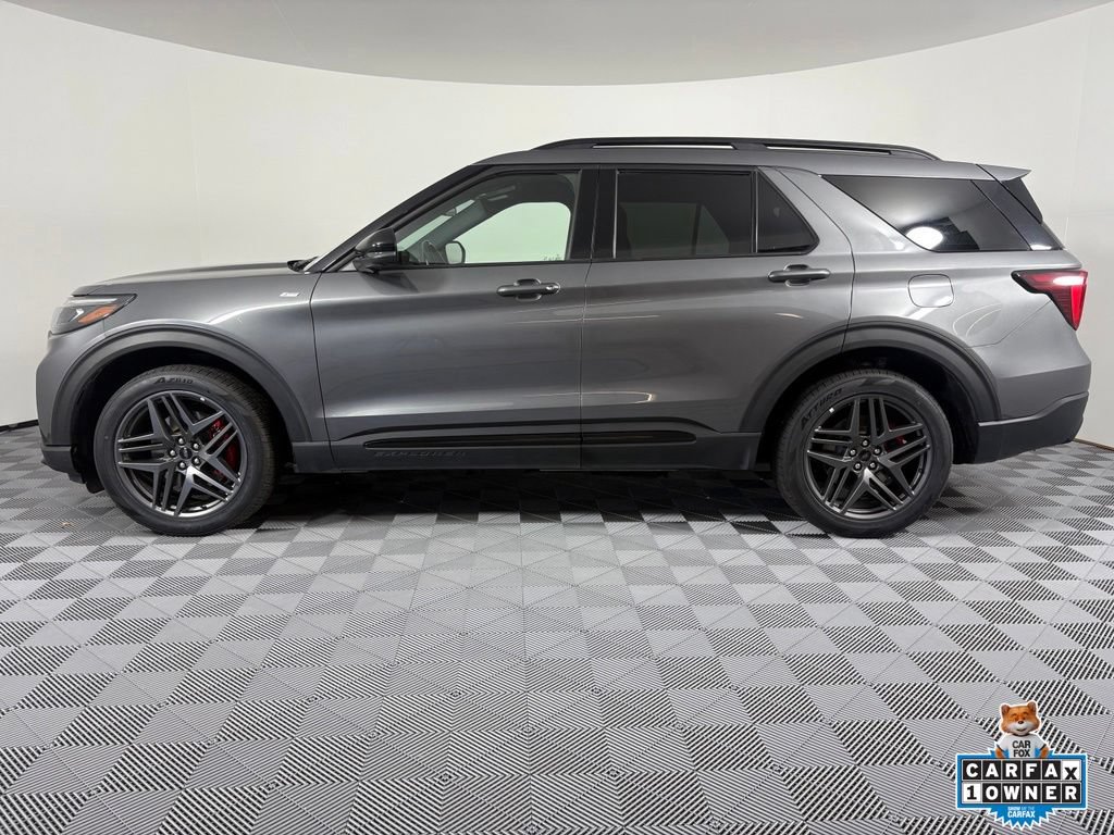Certified 2025 Ford Explorer ST-Line w/ ST-Line Street Pack AWD/4WD image 13