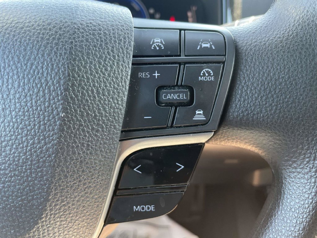 Used 2025 Toyota Camry LE FWD image 25