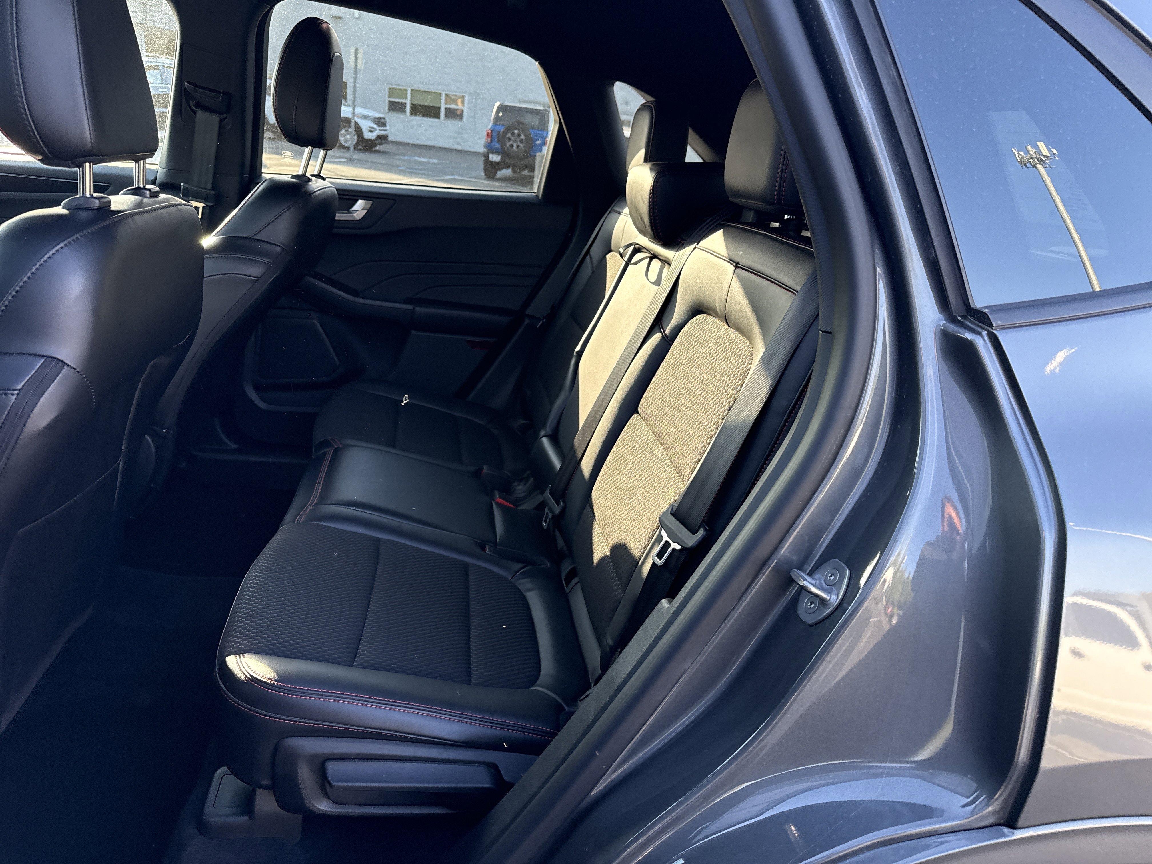 Certified 2023 Ford Escape ST-Line w/ Tech Pack #1 AWD/4WD image 13
