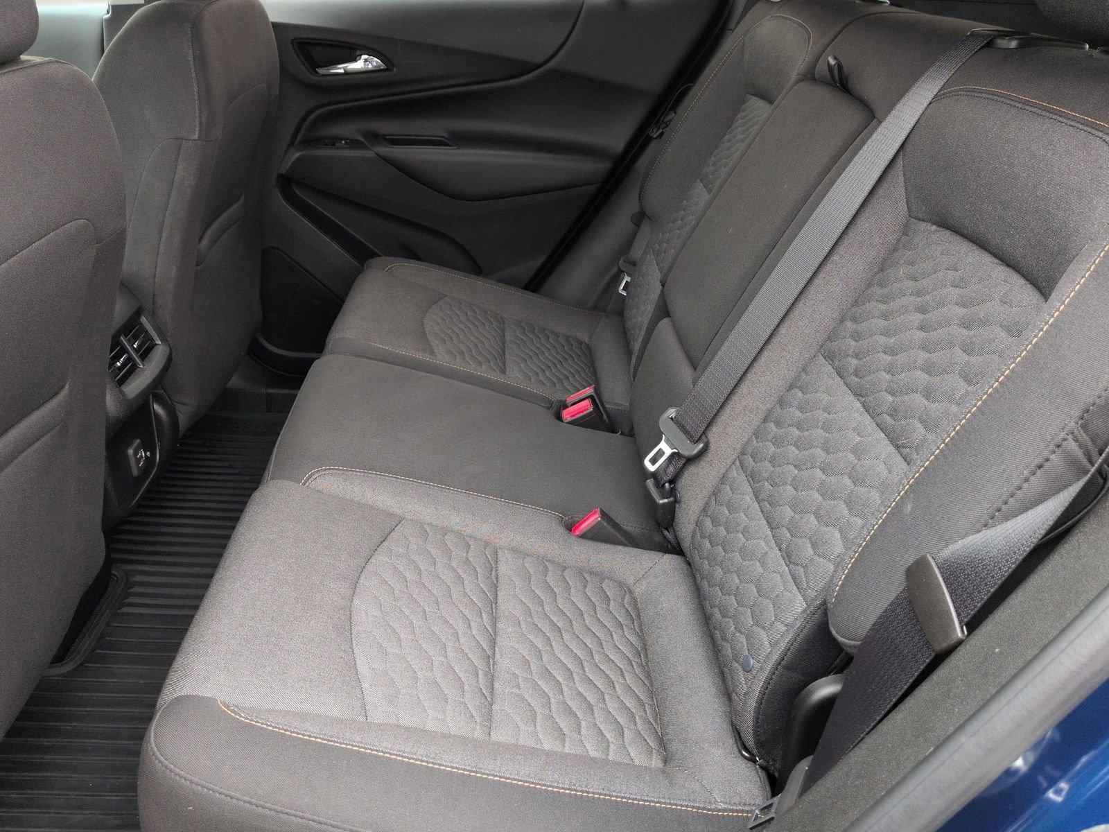 Used 2019 Chevrolet Equinox LT w/ Driver Convenience Package image 23