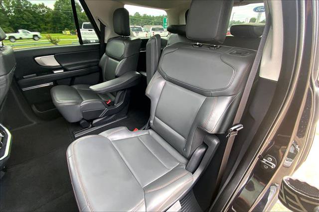 Certified 2025 Ford Expedition Active AWD/4WD image 25